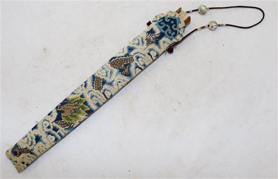 A Chinese bamboo and paper leaf fan and a kesi dragon fan case, early 20th century,